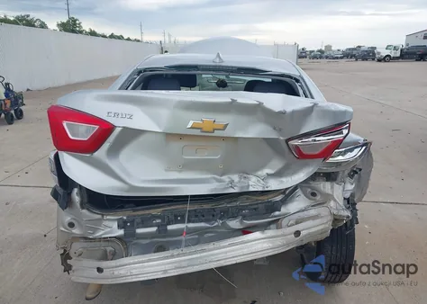 2019 Chevrolet Cruze Lt z USA, uszkodzony, nr VIN 1G1BE5SM0K7124893